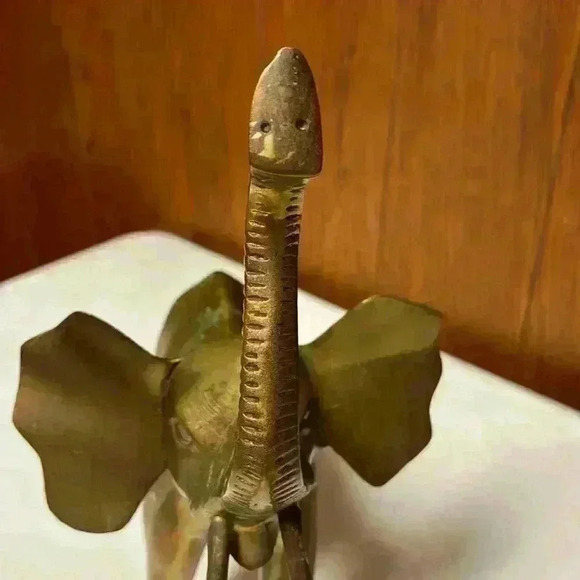 Vintage Large Brass Elephant Sculpture 1970's - Picture 4 of 11